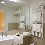酒店 Base 皮亚韦河畔诺文塔