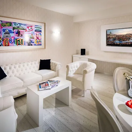 Otel Base 4*