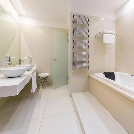 Base 4* נוברטה די פיאבה