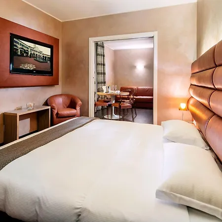 Base Hotel