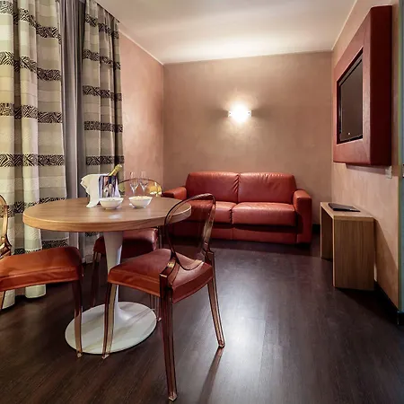 Base Hotel 4*