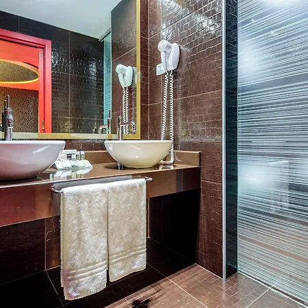 Base Hotel 4*