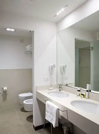 Base Hotel 4*